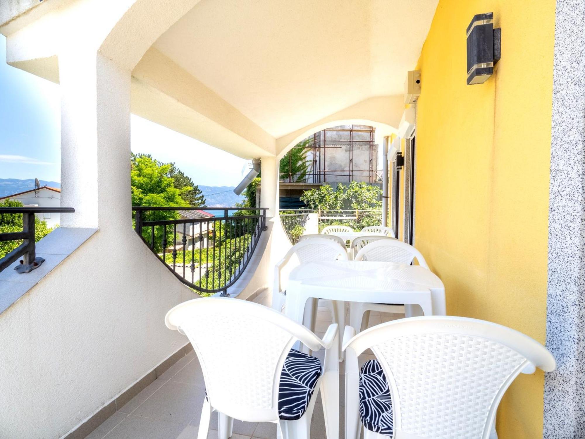 Apartments Bianca Baška Esterno foto