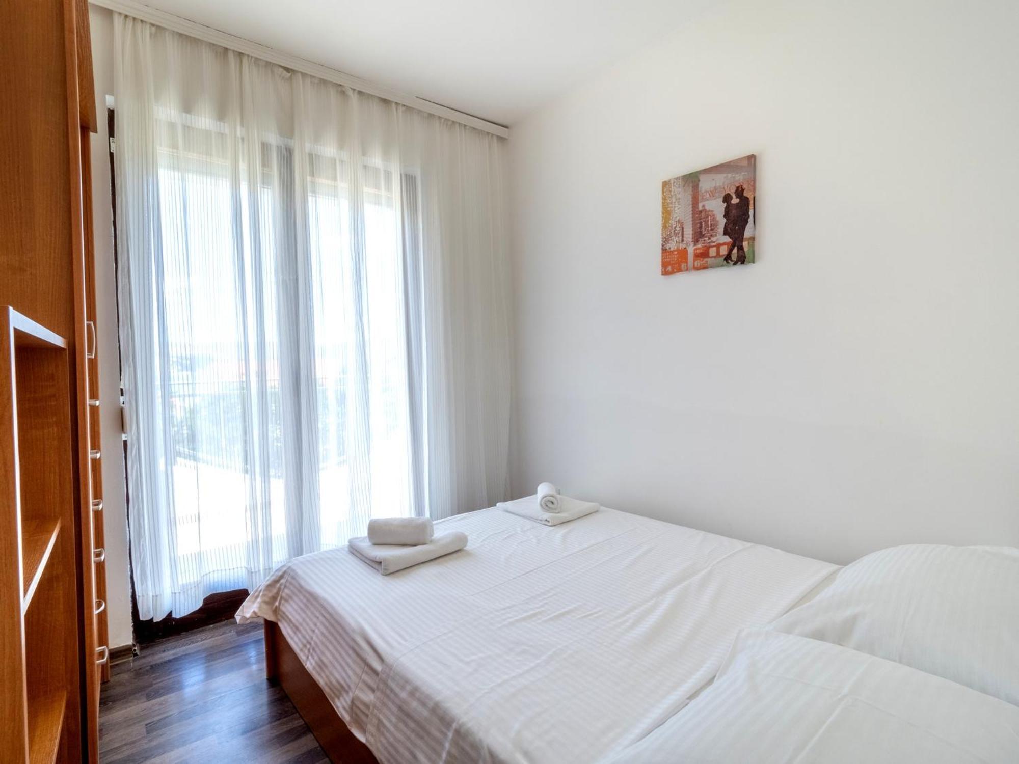 Apartments Bianca Baška Esterno foto