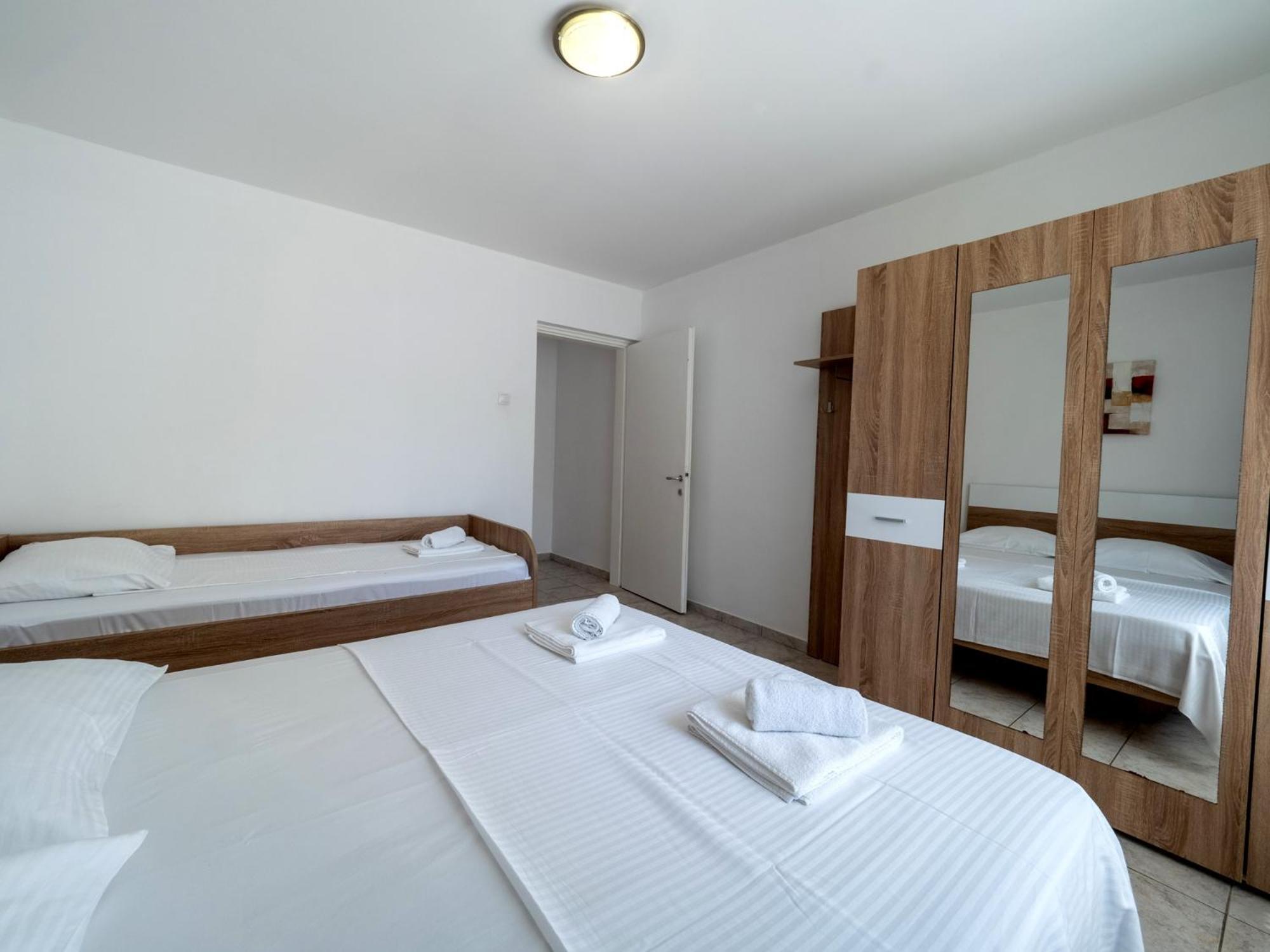Apartments Bianca Baška Esterno foto